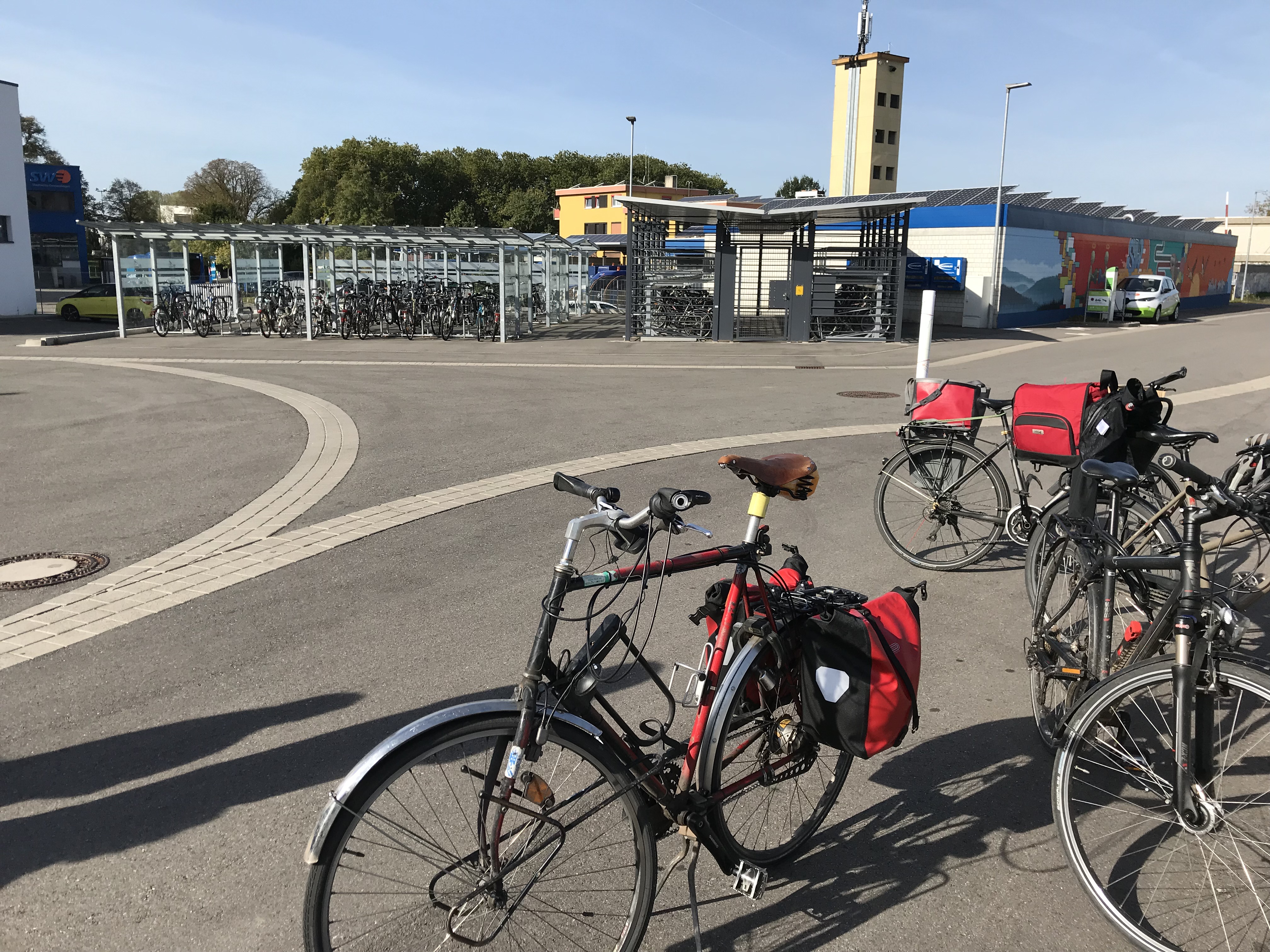 Fahrräder am Bahnhof